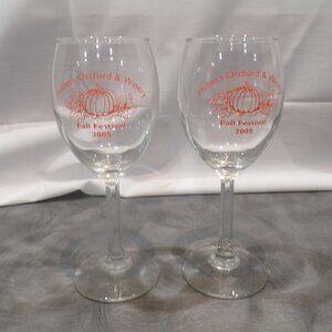 Huber's Orchard and Winery 2005 Fall Festival Wine Glasses